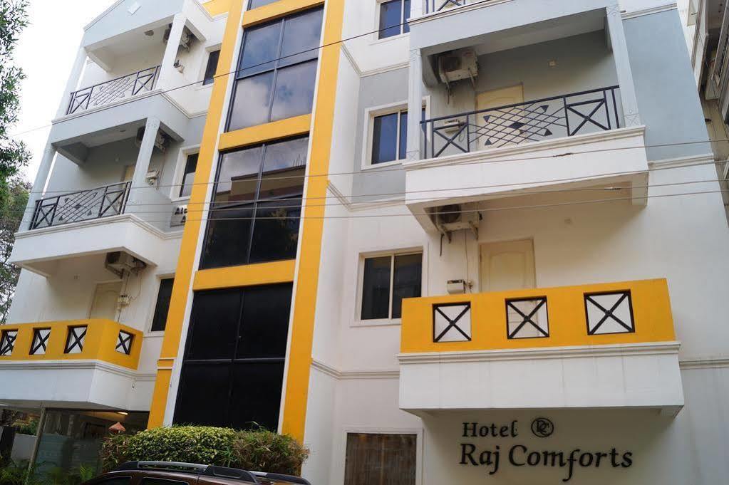 Hotel Raj Comforts -Golf View Bangalore Luaran gambar